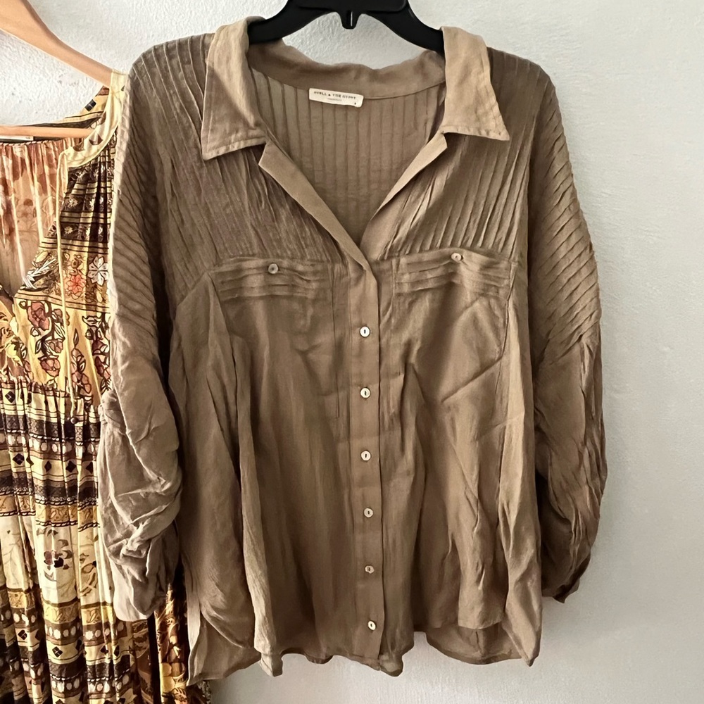 Spell Linda blouse